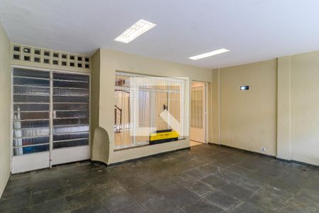 Casa à venda com 240m², 3 quartos e 2 vagas Casa à venda com 240m², 3 quartos e 2 vagasGaragem