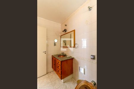 Casa à venda com 240m², 3 quartos e 2 vagas Casa à venda com 240m², 3 quartos e 2 vagasBanheiro da Suíte 1