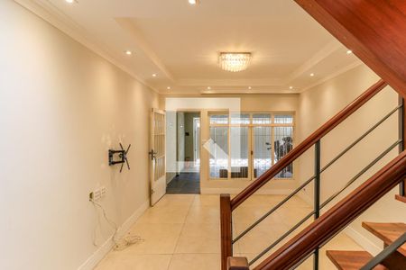 Sala de casa à venda com 3 quartos, 240m² em Jardim Aeroporto, São Paulo