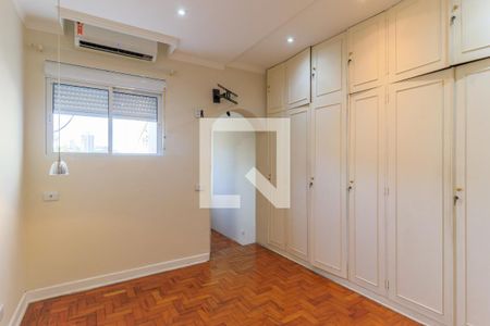 Casa à venda com 240m², 3 quartos e 2 vagas Casa à venda com 240m², 3 quartos e 2 vagasSuíte 3