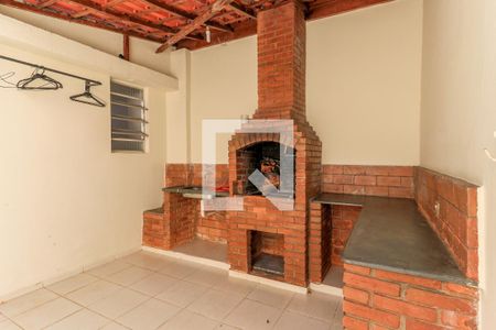 Casa à venda com 240m², 3 quartos e 2 vagas Casa à venda com 240m², 3 quartos e 2 vagasChurrasqueira