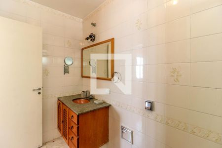 Casa à venda com 240m², 3 quartos e 2 vagas Casa à venda com 240m², 3 quartos e 2 vagasBanheiro da Suíte 1