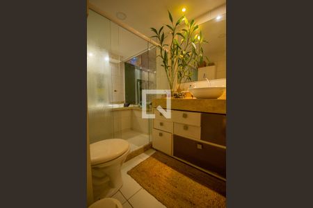 Casa à venda com 200m², 5 quartos e 1 vagaBanheiro da Suíte