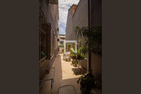 Casa à venda com 200m², 5 quartos e 1 vagaQuintal