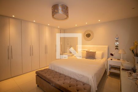 Casa à venda com 200m², 5 quartos e 1 vagaSuíte