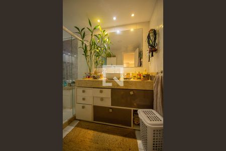 Casa à venda com 200m², 5 quartos e 1 vagaBanheiro da Suíte