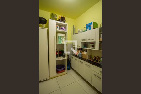 Casa à venda com 200m², 5 quartos e 1 vagaÁrea de Serviço