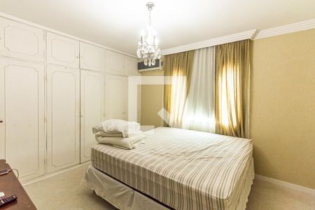 Quarto 1 de casa para alugar com 3 quartos, 247m² em Moema, São Paulo