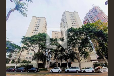 Apartamento para alugar com 51m², 2 quartos e 1 vaga Apartamento para alugar com 51m², 2 quartos e 1 vagaFachada