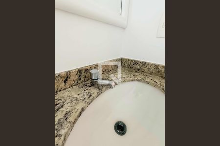 Apartamento para alugar com 51m², 2 quartos e 1 vaga Apartamento para alugar com 51m², 2 quartos e 1 vagaBanheiro