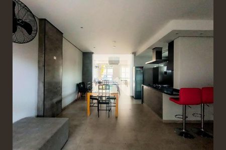 Apartamento para alugar com 51m², 2 quartos e 1 vaga Apartamento para alugar com 51m², 2 quartos e 1 vagaÁrea comum - Salão de festas