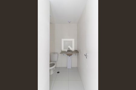 Banheiro de kitnet/studio para alugar com 1 quarto, 24m² em Vila Olímpia, São Paulo