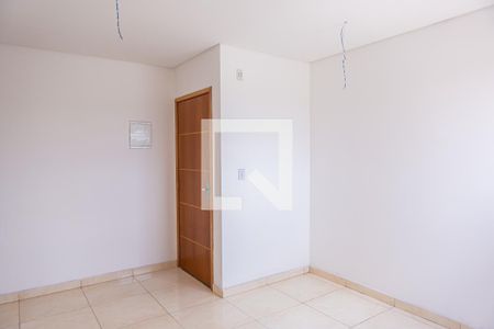 Sala e Cozinha de apartamento à venda com 2 quartos, 45m² em Vila Nhocuné, São Paulo