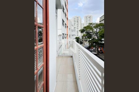 Casa à venda com 214m², 5 quartos e 2 vagasSacada - Suíte 