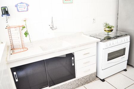 Apartamento à venda com 82m², 2 quartos e 3 vagas Apartamento à venda com 82m², 2 quartos e 3 vagasCozinha