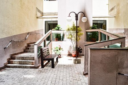 Apartamento à venda com 82m², 2 quartos e 3 vagas Apartamento à venda com 82m², 2 quartos e 3 vagasÁrea de Comum