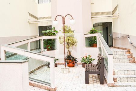 Apartamento à venda com 82m², 2 quartos e 3 vagas Apartamento à venda com 82m², 2 quartos e 3 vagasÁrea de Comum