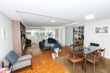 Apartamento à venda com 176m², 4 quartos e 1 vaga Apartamento à venda com 176m², 4 quartos e 1 vagaSala