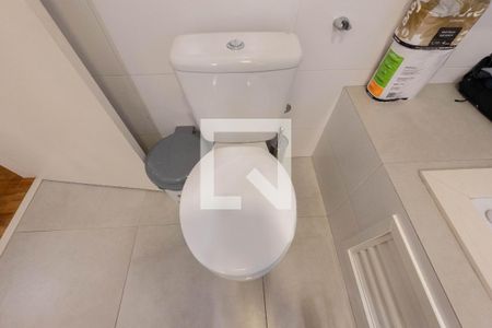 Apartamento à venda com 176m², 4 quartos e 1 vaga Apartamento à venda com 176m², 4 quartos e 1 vagaBanheiro da Suíte 1