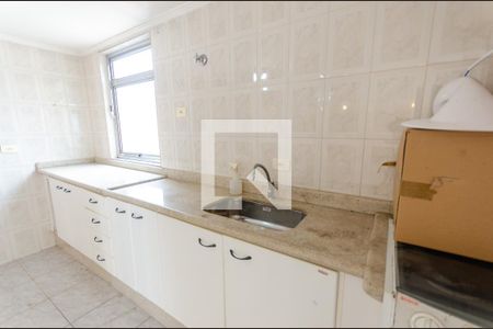 Casa para alugar com 250m², 1 quarto e 4 vagasCozinha