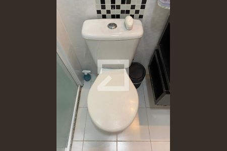 Apartamento à venda com 80m², 3 quartos e 2 vagas Apartamento à venda com 80m², 3 quartos e 2 vagasBanheiro Social