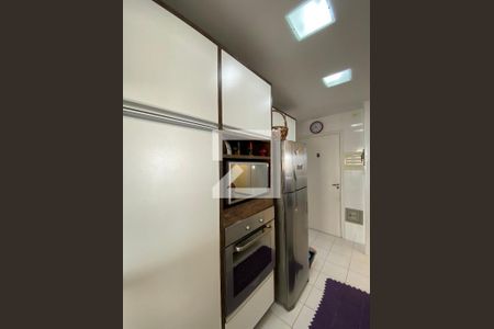 Apartamento à venda com 80m², 3 quartos e 2 vagas Apartamento à venda com 80m², 3 quartos e 2 vagasCozinha