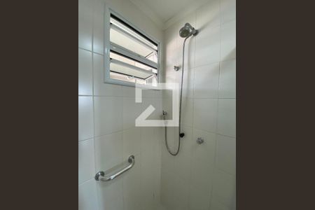 Apartamento à venda com 80m², 3 quartos e 2 vagas Apartamento à venda com 80m², 3 quartos e 2 vagasBanheiro Social