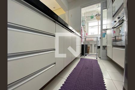 Apartamento à venda com 80m², 3 quartos e 2 vagas Apartamento à venda com 80m², 3 quartos e 2 vagasCozinha