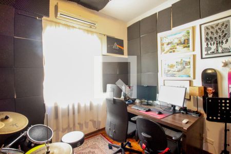 Casa para alugar com 160m², 4 quartos e 3 vagas Casa para alugar com 160m², 4 quartos e 3 vagasEscritório