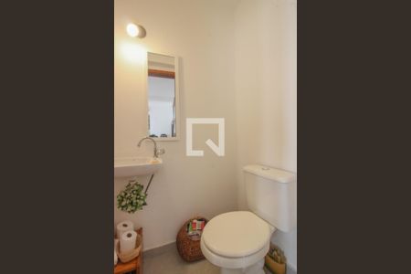 Casa para alugar com 160m², 4 quartos e 3 vagas Casa para alugar com 160m², 4 quartos e 3 vagasBanheiro Social