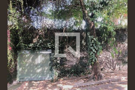 Casa para alugar com 160m², 4 quartos e 3 vagas Casa para alugar com 160m², 4 quartos e 3 vagasFachada