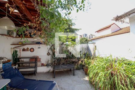 Casa para alugar com 160m², 4 quartos e 3 vagas Casa para alugar com 160m², 4 quartos e 3 vagasÁrea externa