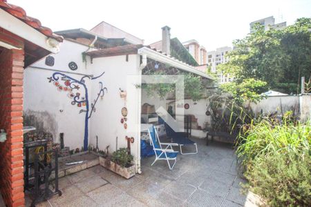 Casa para alugar com 160m², 4 quartos e 3 vagas Casa para alugar com 160m², 4 quartos e 3 vagasÁrea externa