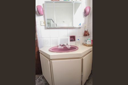 Casa para alugar com 160m², 4 quartos e 3 vagas Casa para alugar com 160m², 4 quartos e 3 vagasDetalhe do banheiro 1