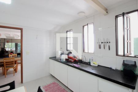 Casa para alugar com 160m², 4 quartos e 3 vagas Casa para alugar com 160m², 4 quartos e 3 vagasCozinha