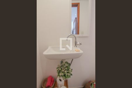 Casa para alugar com 160m², 4 quartos e 3 vagas Casa para alugar com 160m², 4 quartos e 3 vagasBanheiro Social