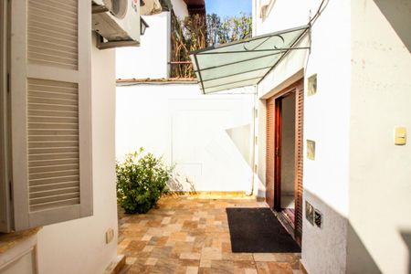 Casa para alugar com 160m², 4 quartos e 3 vagas Casa para alugar com 160m², 4 quartos e 3 vagasÁrea comum