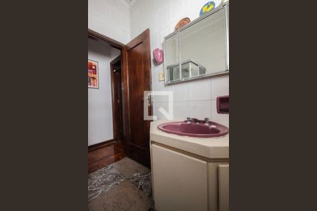 Casa para alugar com 160m², 4 quartos e 3 vagas Casa para alugar com 160m², 4 quartos e 3 vagasBanheiro 1