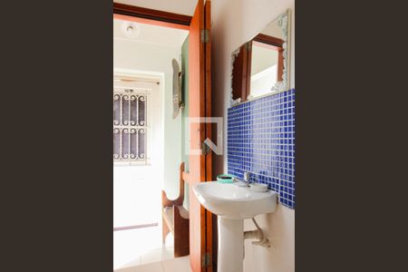 Casa para alugar com 160m², 4 quartos e 3 vagas Casa para alugar com 160m², 4 quartos e 3 vagasBanheiro 2