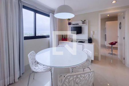 Apartamento à venda com 250m², 3 quartos e 4 vagasCopa 