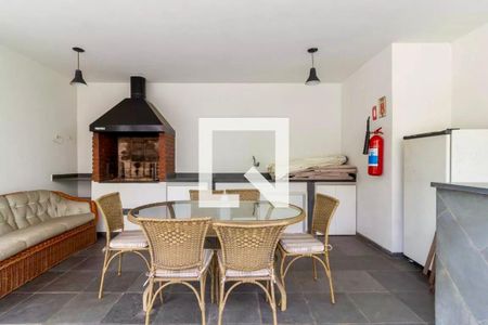 Apartamento à venda com 250m², 3 quartos e 4 vagasChurrasqueira