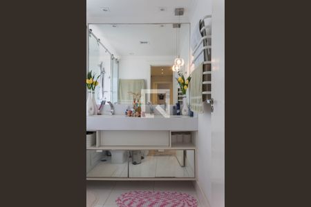 Apartamento à venda com 156m², 3 quartos e 3 vagasBanheiro da Suíte 1