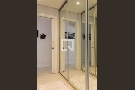 Apartamento à venda com 156m², 3 quartos e 3 vagasCloset da suíte 1