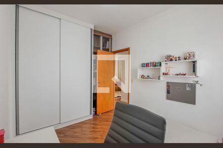 Apartamento à venda com 70m², 2 quartos e 2 vagasQuarto