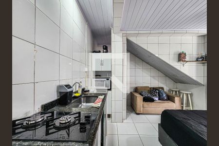 Cozinha de kitnet/studio para alugar com 1 quarto, 92m² em Parque Enseada, Guarujá