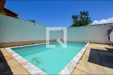 Casa à venda com 350m², 4 quartos e 4 vagas Casa à venda com 350m², 4 quartos e 4 vagasEspaço Gourmet