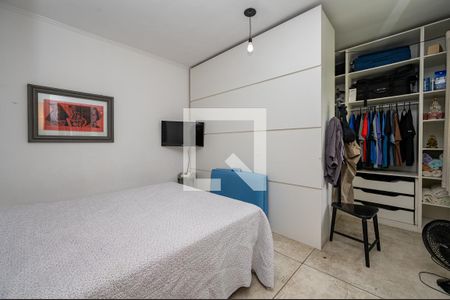 Quarto de casa de condomínio à venda com 3 quartos, 130m² em Vila Campestre, São Paulo
