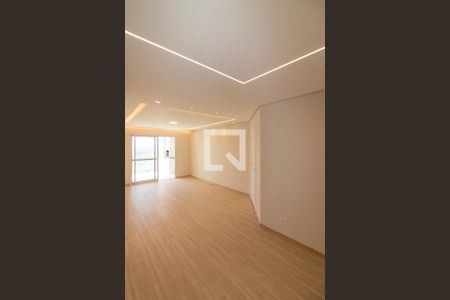 Sala de apartamento para alugar com 4 quartos, 132m² em Jardim Santa Barbara, Embu das Artes
