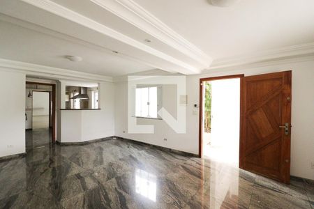 Casa à venda com 250m², 4 quartos e 3 vagasSala