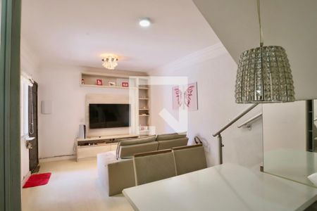 Casa à venda com 119m², 2 quartos e 1 vagaSala